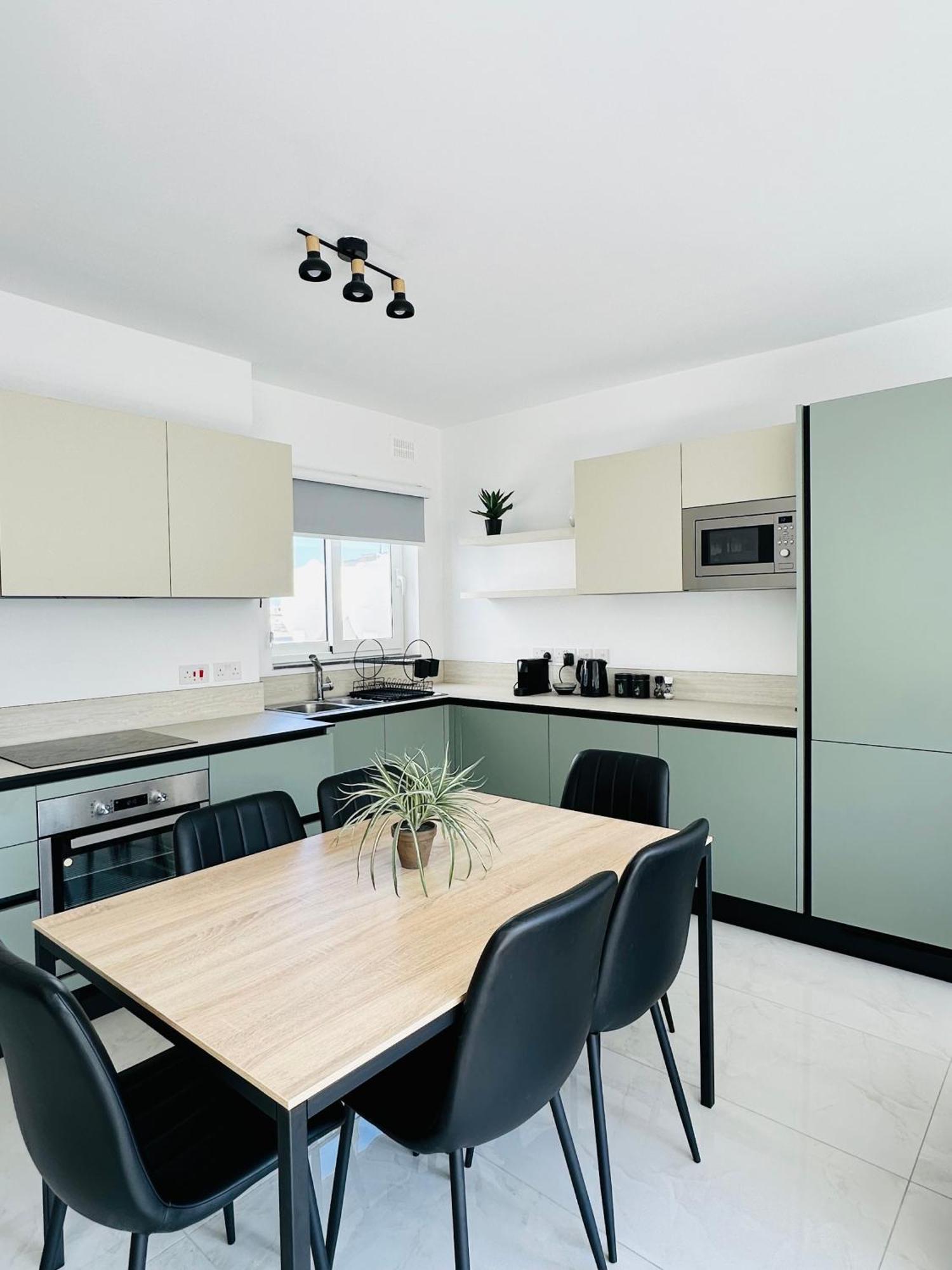 Sliema 2 Bedroom Penthouse Екстериор снимка